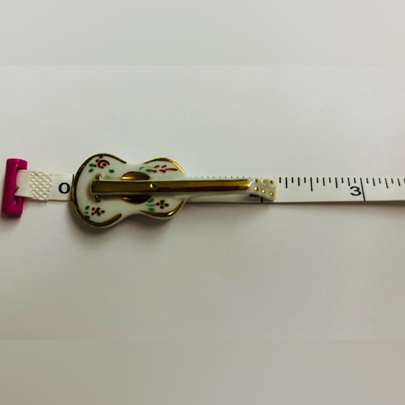 Miniature Limoges Violin or Guitar - Picture 14 of 16